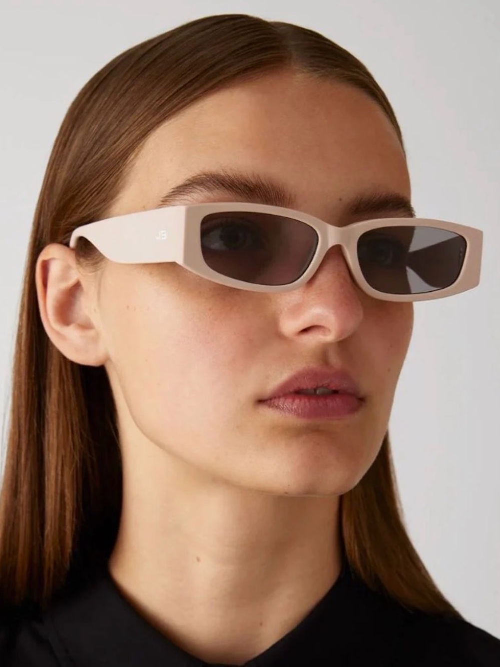 NWT Jenny Bird The Wrap Sunglasses 90s Style in color Matte Putty